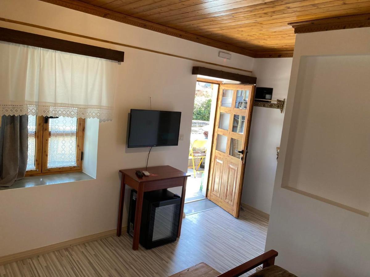 Sokaku I Te Marreve Guesthouse Gjirokastër Buitenkant foto