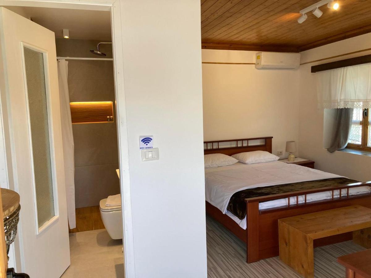 Sokaku I Te Marreve Guesthouse Gjirokastër Buitenkant foto