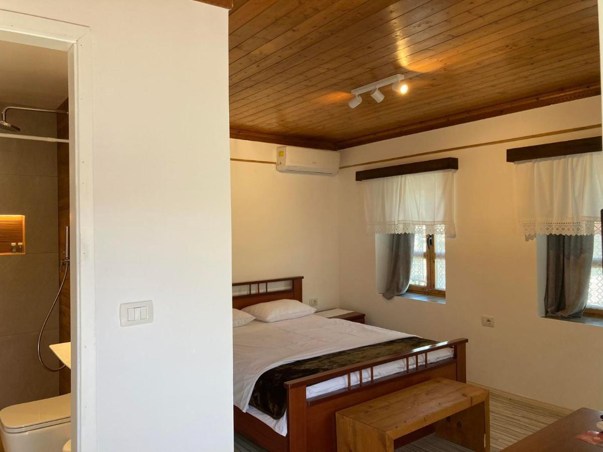Sokaku I Te Marreve Guesthouse Gjirokastër Buitenkant foto